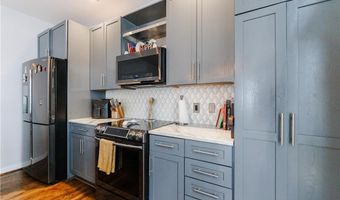 1380 Stirling Cir NW 26, Atlanta, GA 30318
