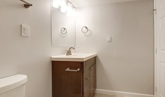 20600 CORNSTALK Ter 202, Ashburn, VA 20147