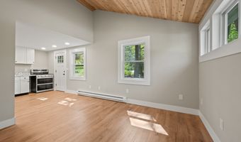 63 Savarese Ln, Burlington, CT 06013