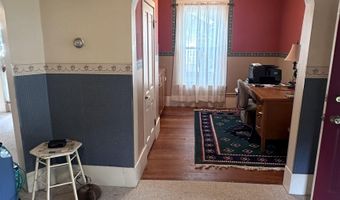 709 N St, Aurora, NE 68818