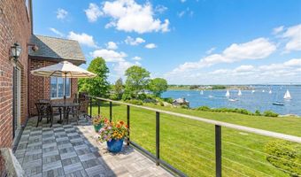 111 Harrison Ave A18, Newport, RI 02840