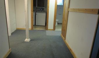 520 Circle Dr E, Cody, WY 82414