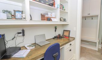 170 Fallen Oak Dr, Brandon, MS 39047