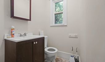 12 E Summer St, Bangor, ME 04401