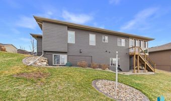 713 N Garnet Cir, Brandon, SD 57005