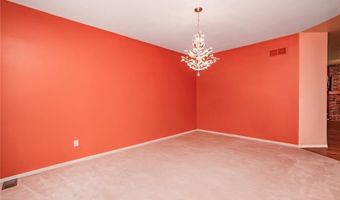 742 Arbor Ridge Ct, Ballwin, MO 63021