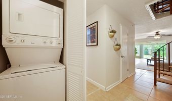 2233 SEMINOLE Rd 7, Atlantic Beach, FL 32233