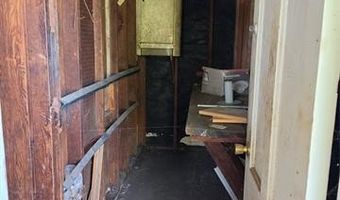 609 W 5th St, Ada, OK 74820