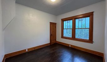 616 N 4th St, Arkansas City, KS 67005