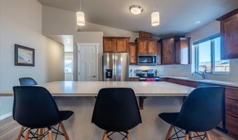 746 Seacrest Dr, Bandon, OR 97411
