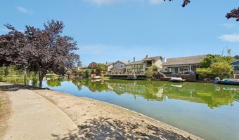 505 Lagunaria Ln, Alameda, CA 94502
