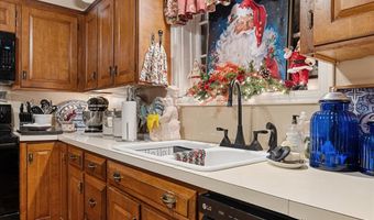 1670 Church St, Appomattox, VA 24522