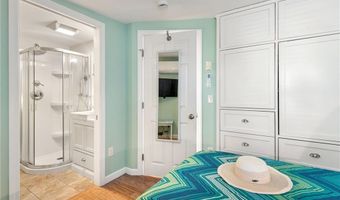 6 Macalder St, Narragansett, RI 02882