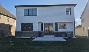 926 E Crest Ave, Addison, IL 60101