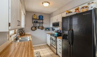 1020 7th St NW, Altoona, IA 50009