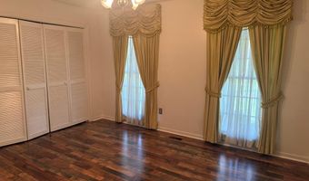 1710 Pineknoll Ln, Albany, GA 31707