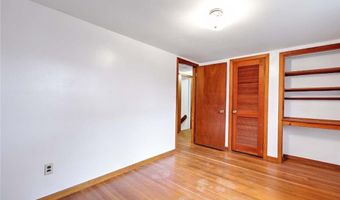 86 Rogers Ave, Barrington, RI 02806
