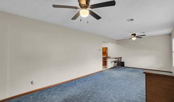 1308 Karen Ave, Altus, OK 73521