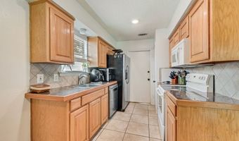 802 N Spears St, Alvarado, TX 76009