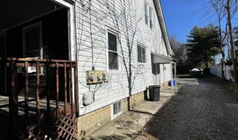 37 E Gloucester Pike 1, Barrington, NJ 08007