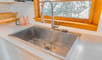 6280 Beacon St, Altoona, PA 16601