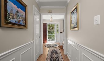 11836 HUNTING RIDGE Ct, Potomac, MD 20854