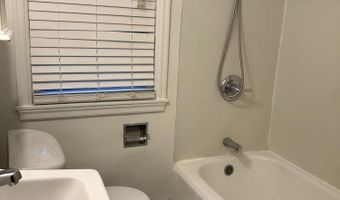 221 N Franklin Ave, Ames, IA 50014