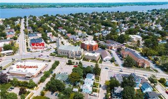 14 Bartlett Ave, Cranston, RI 02905