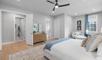 43442 CROSON Ln 100, Ashburn, VA 20148