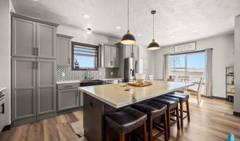 1625 W River Bend St, Brandon, SD 57005