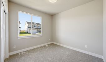 2301 Chan Dr, Adel, IA 50003