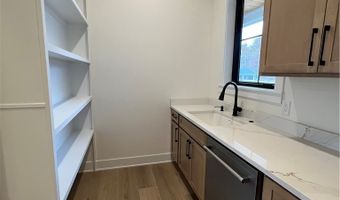 855 Club Dr W, Aurora, OH 44202