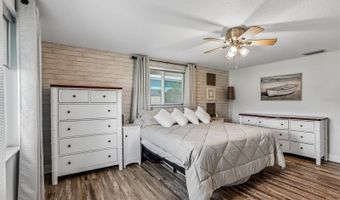 801 FLAMINGO Dr, Apollo Beach, FL 33572