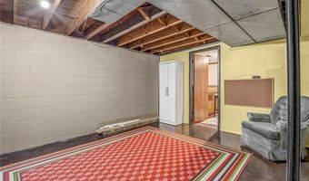 584 Stanley Rd, Akron, OH 44312