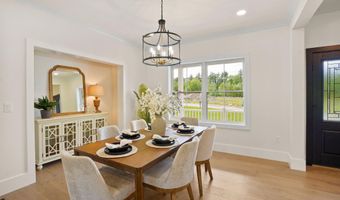 32 Colby Farm Rd, Chester, NH 03036