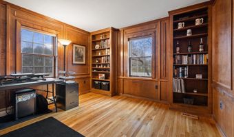 43 Darling Parke Dr, Bangor, ME 04401