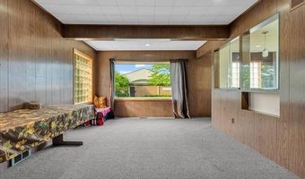 7300 Allen Rd, Allen Park, MI 48101