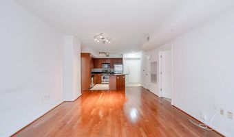 1021 N GARFIELD St 318, Arlington, VA 22201