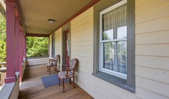 674 E BAY Ave, Barnegat, NJ 08005