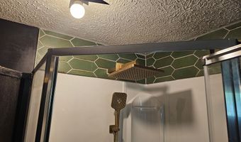 312 W Locust St, Aurora, MO 65605