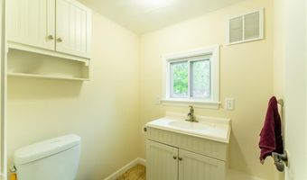 1122 Pawtucket Ave, East Providence, RI 02916