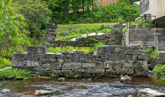 290 Leighton Rd, Augusta, ME 04330
