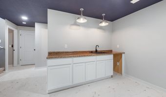 2018 E Clover Ct, Andover, KS 67002