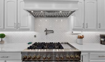 6203 MARBELLA Blvd, Apollo Beach, FL 33572