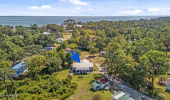 376 Shell Rd, Atlantic, NC 28511