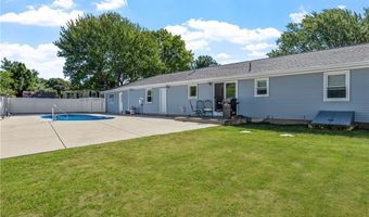 40 Murphy Dr, Cumberland, RI 02864