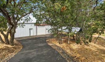 500 Pompadour Dr, Ashland, OR 97520