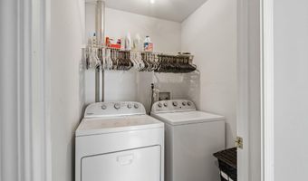 56 Marlin Ct, Bayville, NJ 08721