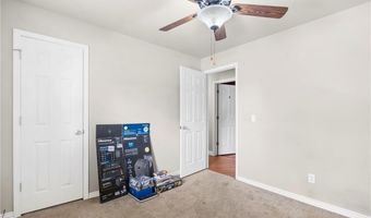 2401 SE 9th St, Bentonville, AR 72712