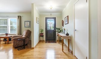 1432 Mizzen Ave, Beachwood, NJ 08722